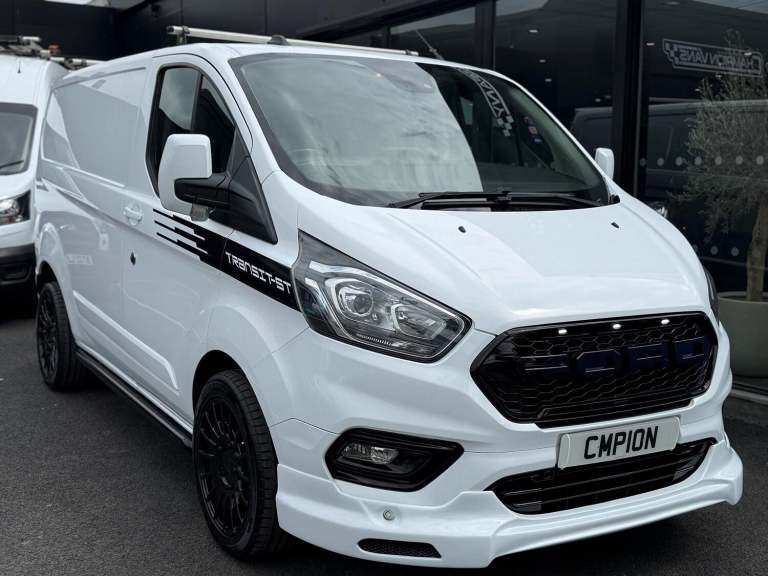 2021 FORD TRANSIT CUSTOM LIMITED *51K* SPORT BODY KIT L1 KITTED