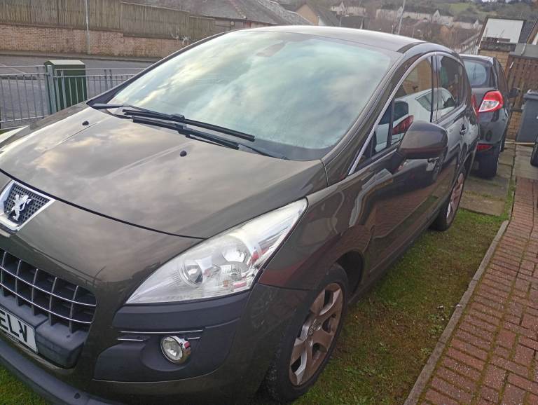 Peugeot, 3008, Hatchback, 2012, Semi-Auto, 1560 (cc), 5 doors