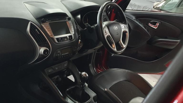 HYUNDAI IX35* 1.7 Crdi * 2wd* DIESEL*26,000 MILES* 1 OWNER* FULL S/HISTORY 