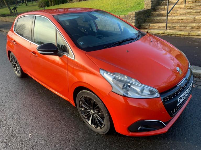 2015 Peugeot 208 1.2 PureTech 82 Allure 5dr HATCHBACK Petrol Manual