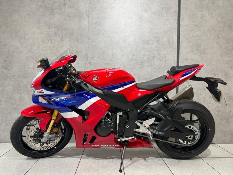 2026 Honda CBR1000RR-R SP Fireblade - ONLY 118 MILES! 