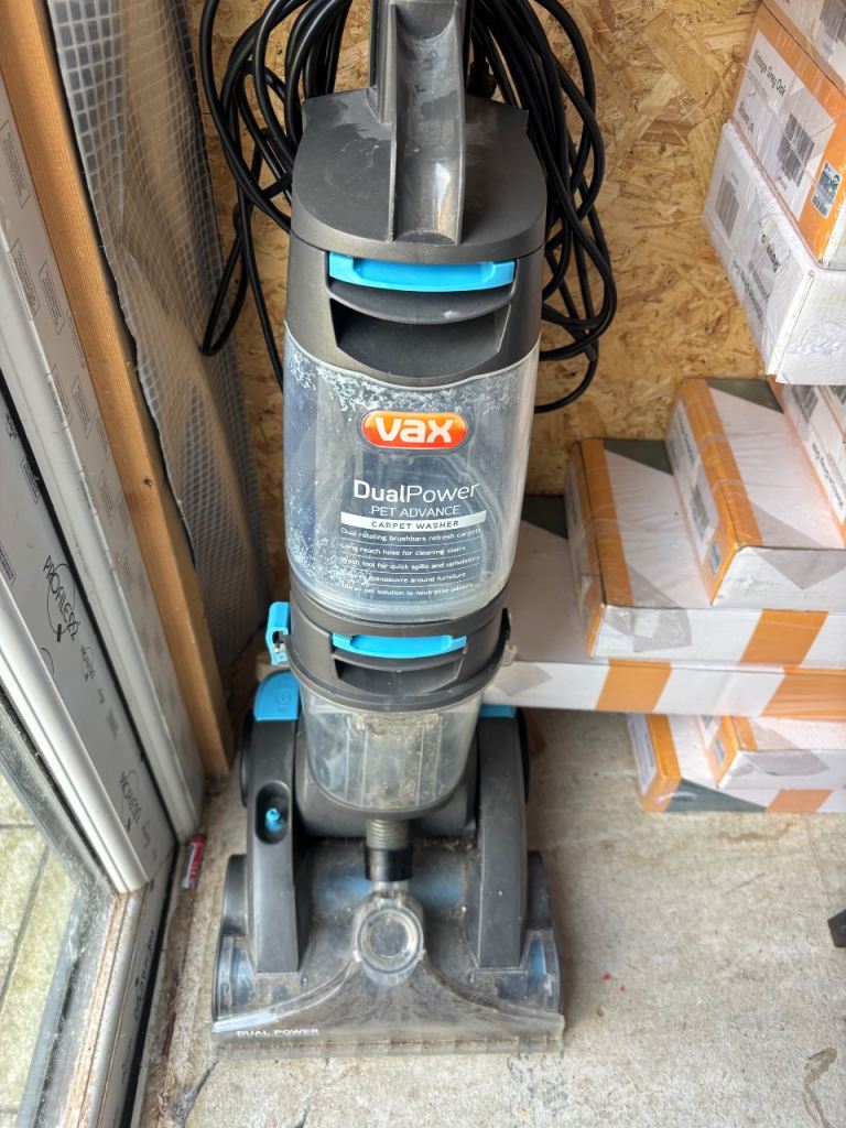 ax Dual Power Pet Advance Upright Carpet Cleaner