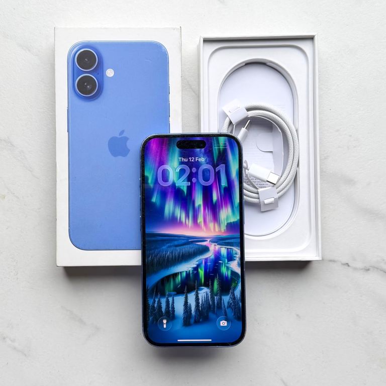 iPhone 16 128GB Unlocked (Good Condition) With Box & Charger
