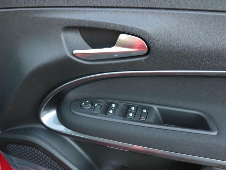 2025 Fiat 600 1.2 Hybrid 48V 136 5dr eDCT-6 HATCHBACK PETROL Automatic