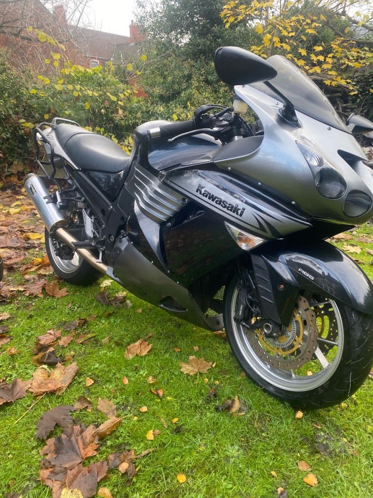 Kawasaki zzr1400 
