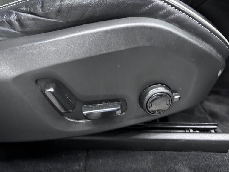 2021 Volvo XC90 2.0 B5 MHEV R-Design Auto 4WD Euro 6 (s/s) 5dr ESTATE Petrol/Electric Hybrid Auto...