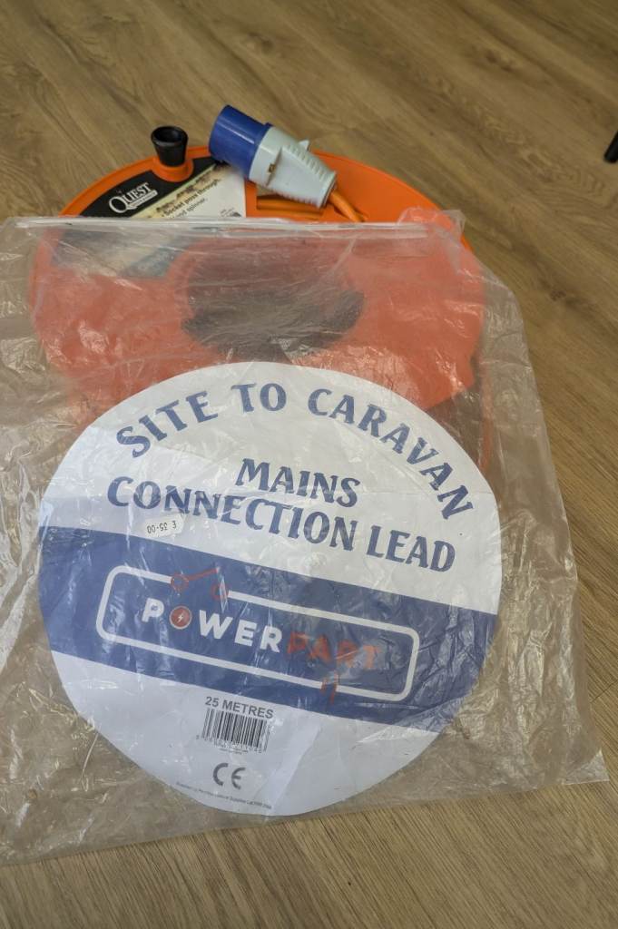 25 metre Mains Connector Lead 