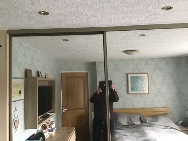 Mirror sliding wardrobe doors 