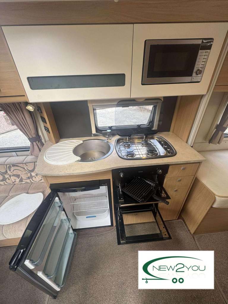 2012 Elddis Avante 574 4 Berth Fixed Singles Caravan - STOCK E131