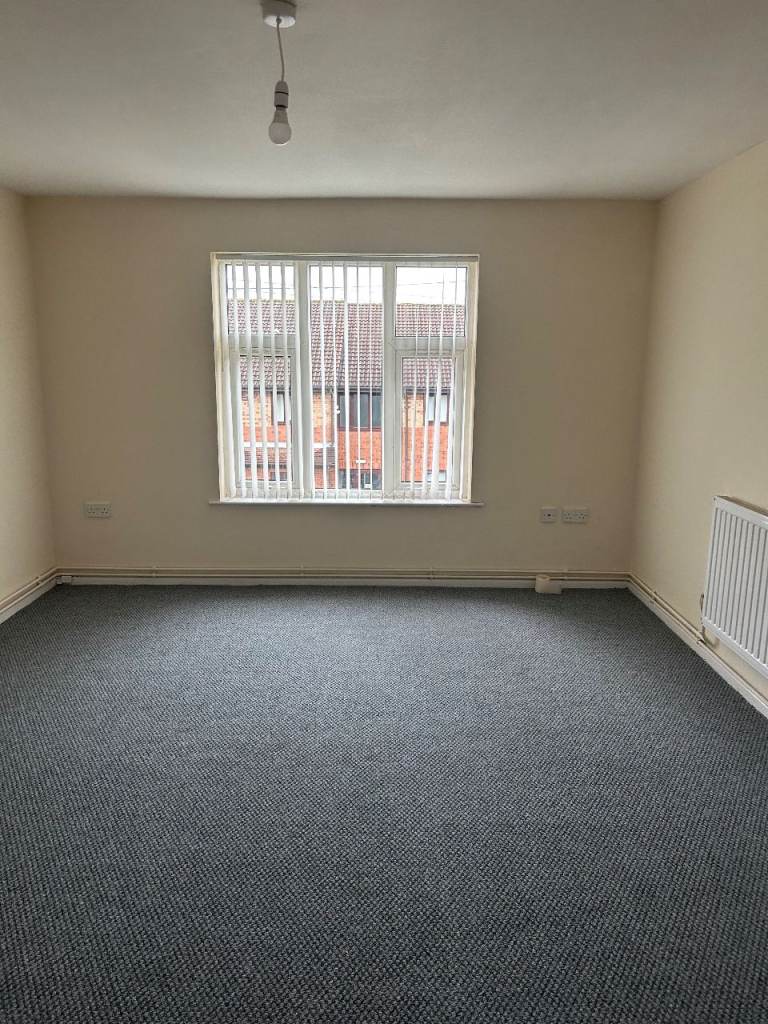1 BEDROOM 1ST FLOOR FLAT ***L6*** AVAILABLE NOW