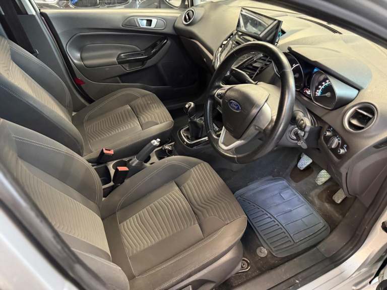 FORD FIESTA 1.3 Zetec 2013