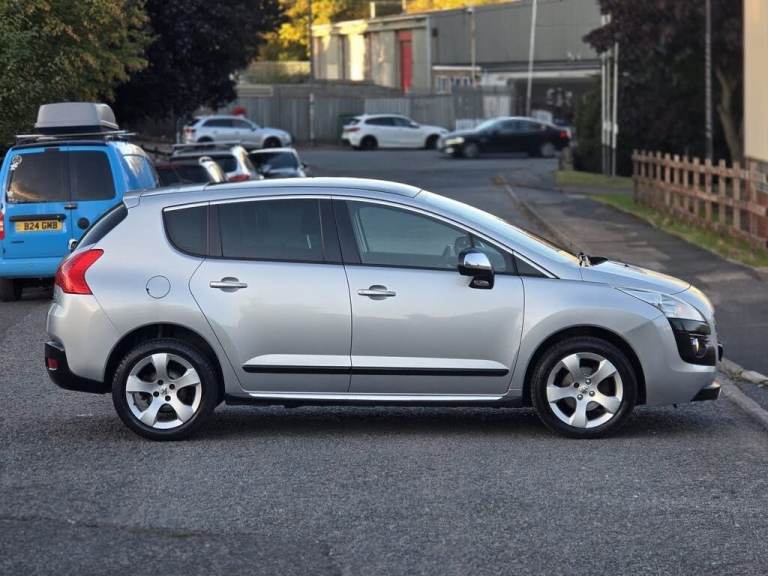 Peugeot, 3008, Hatchback, 2013, Semi-Auto, 1560 (cc), 5 doors