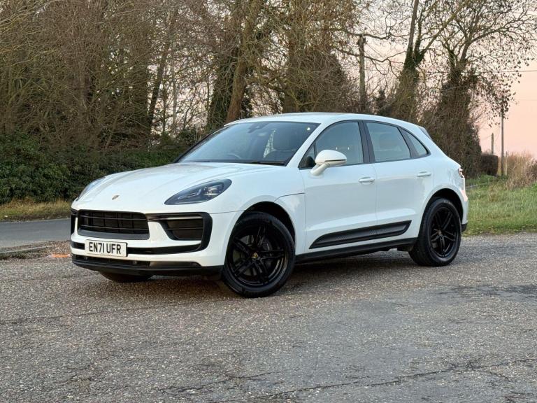  Porsche Macan 2.0T SUV 5dr Petrol PDK 4WD Euro 6 (s/s) (265 ps) Petrol Automatic