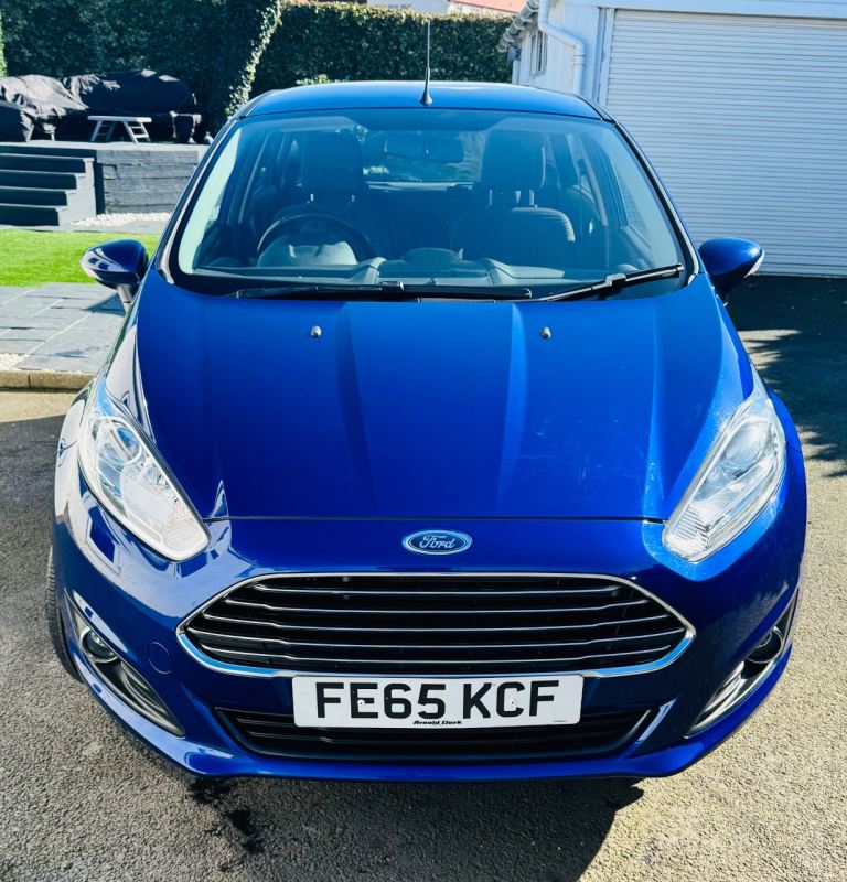 Ford, FIESTA, Zetec Hatchback, 2015, Manual, 998 (cc), 5 doors