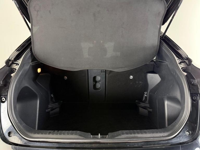 2023 Toyota Yaris Cross 1.5 VVT-h Design E-CVT Euro 6 (s/s) 5dr HATCHBACK Petrol/Electric Hybrid ...