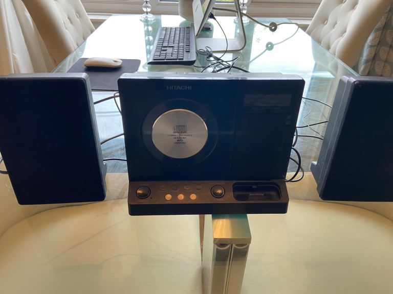 Hitachi stereo 