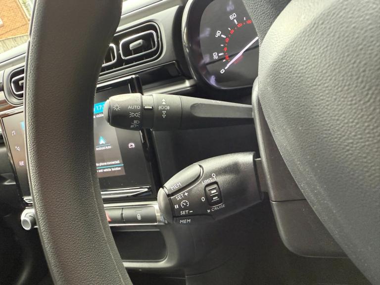 2024 Citroen C3 1.2 PureTech Plus 5dr HATCHBACK Petrol Manual