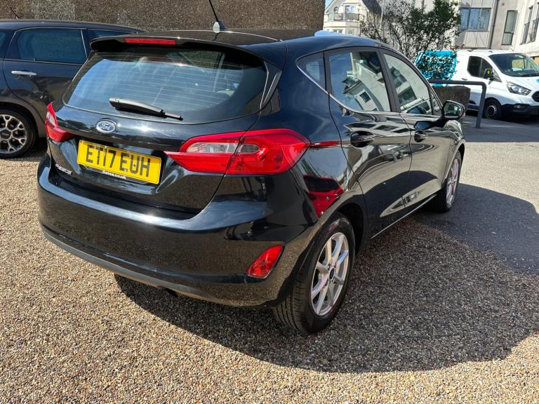 2017 Ford Fiesta 1.1 Zetec 5dr HATCHBACK Petrol Manual