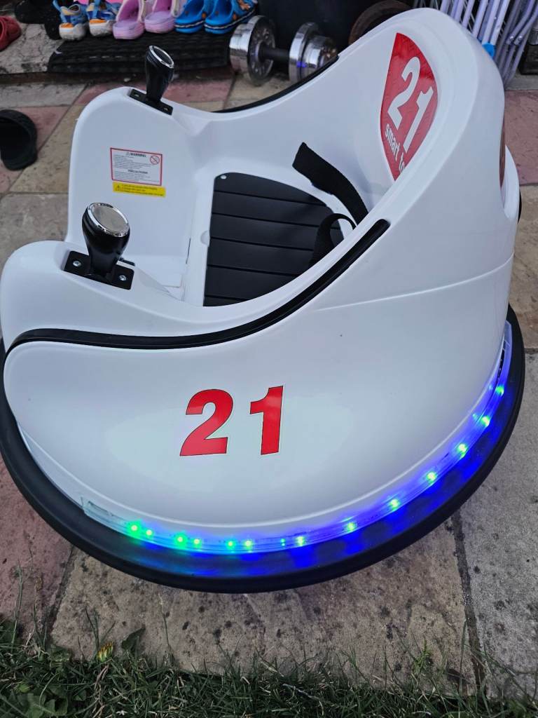 Smart Toy Electric Bumper Car – White, with Remote Control