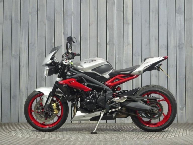 2016 16 TRIUMPH STREET TRIPLE 675