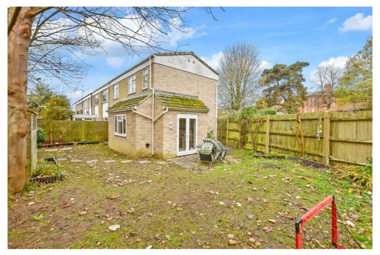 4 bedroom house to rent
