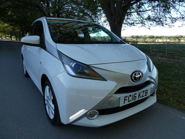 2016 Toyota AYGO 1.0 VVT-i x-pure Hatchback 5dr Petrol Manual Euro 6 (68 ps) Hatchback Petrol Manual