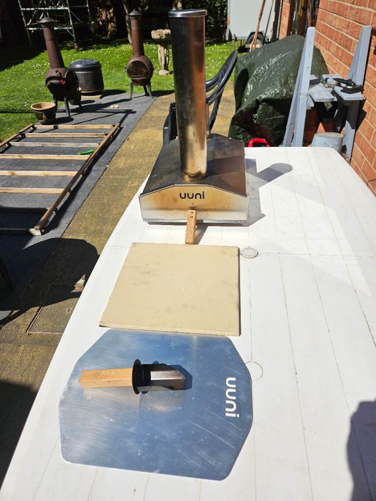 Uuni Pizza Oven