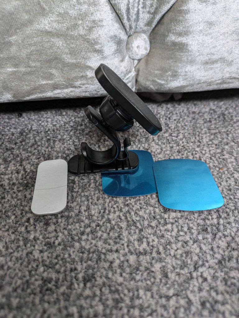 Magnetic Phone holder for car