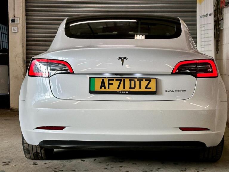 TESLA MODEL 3 (Dual Motor) Long Range Auto 4WDE 4dr 2021