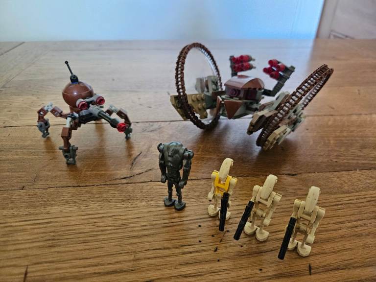 LEGO Star Wars Hailfire Droid & Spider Droid