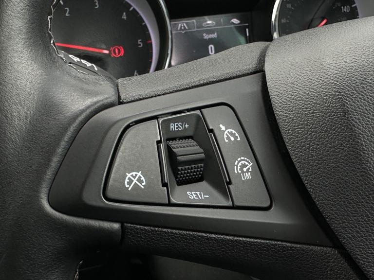 2019 69 VAUXHALL ASTRA TECHLINE NAV 1.6 CDTI TURBO DIESEL ESTATE * 