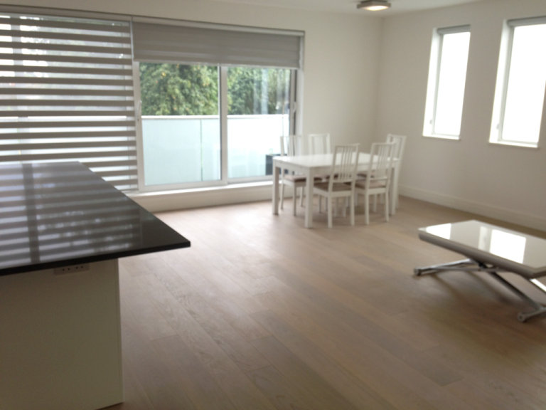 Quality Development Ground 3 Double Bed 2 Bath Flat Open Plan Doors Garden Drive VeryNearTubeShops