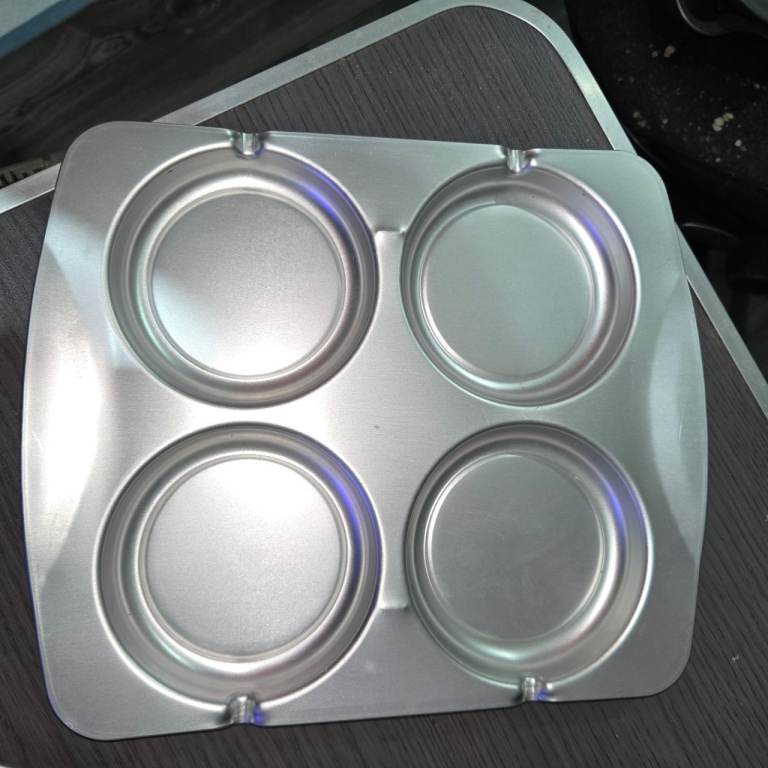 Cake tins