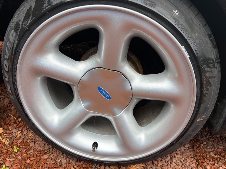 Genuine 16" Ford Escort RS Cosworth Cossy alloy wheels and tyres 