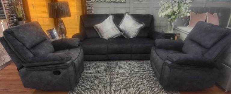 image for Ex-Display 3+1+1 Reclining Suite/Sofa