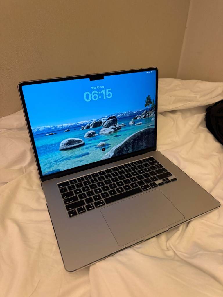 MacBook Air 15" M4 – 16GB RAM – 256GB SSD – Excellent Condition