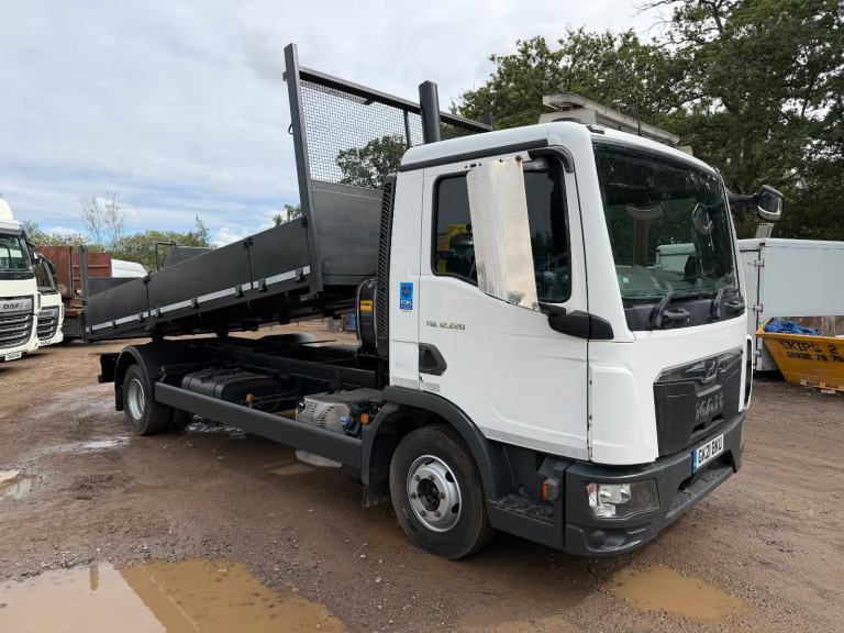 MAN TGL12.[Phone number removed]ton tarmac spec tipper truck insulated auto