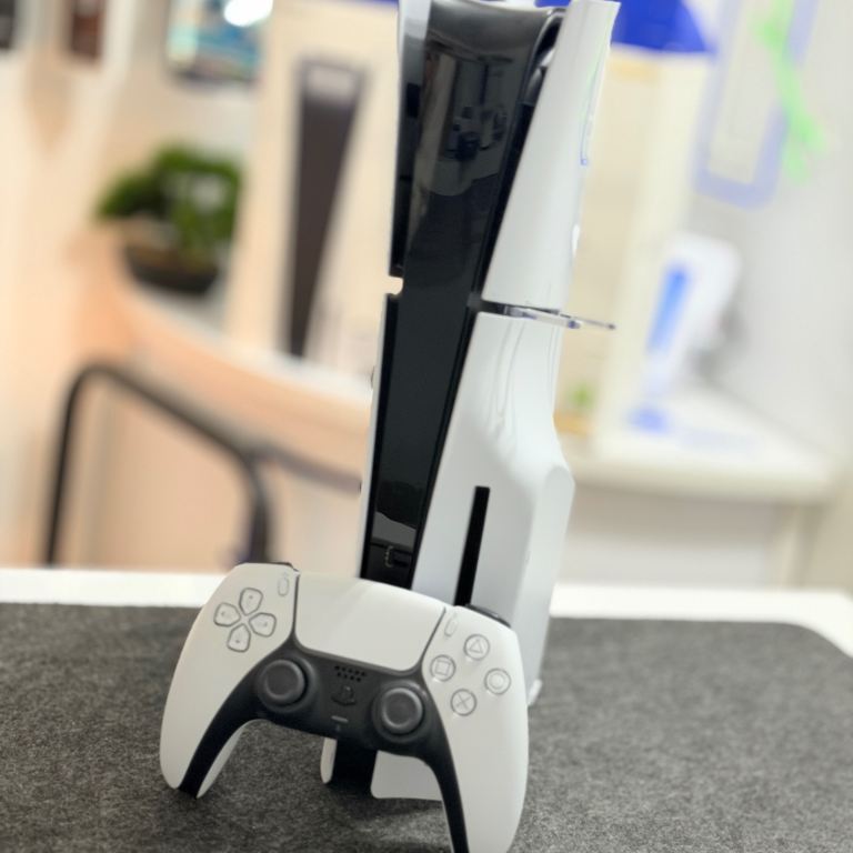 image for PRISTINE: PS5 Slim Disk Edition, 1TB, White