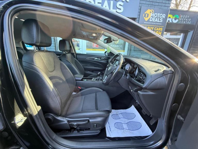 2019 Vauxhall Insignia 1.6 Turbo D ecoTec Tech Line Nav 5dr HATCHBACK DIESEL Manual