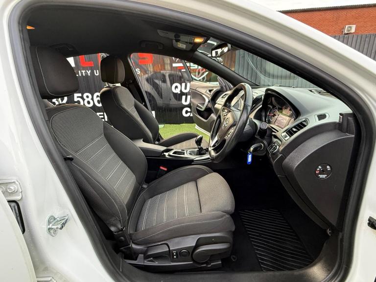 2015 Vauxhall Insignia 1.4i Turbo Limited Edition Hatchback 5dr Petrol Manual Euro 6 (s/s) (140 p...