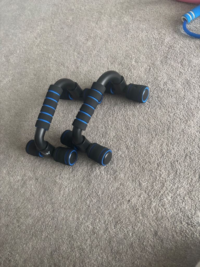 Pull up bars 