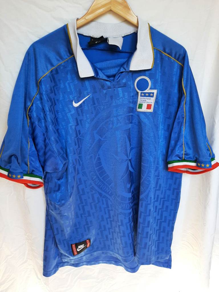 Vintage Italy 1996/1997 Home Football Shirt Nike XXL - Good Condition