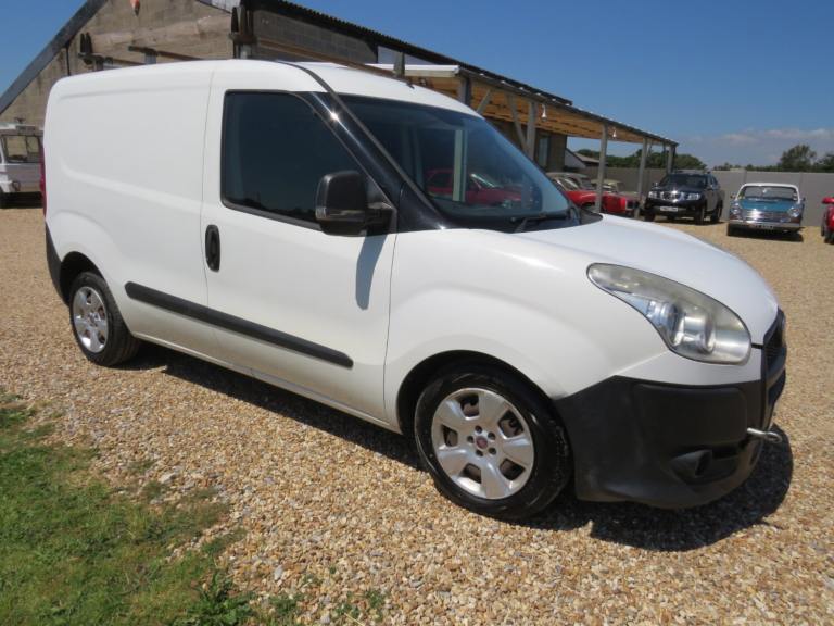 image for 2013 Fiat Doblo 1.3 Multijet 16V Van Start Stop SPARES OR REPAIR  PANEL VAN Diesel Manual