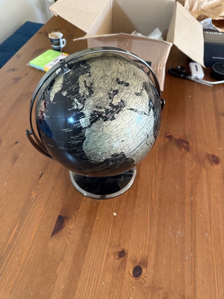 Black and Gold Decorative Globe – Good Condition