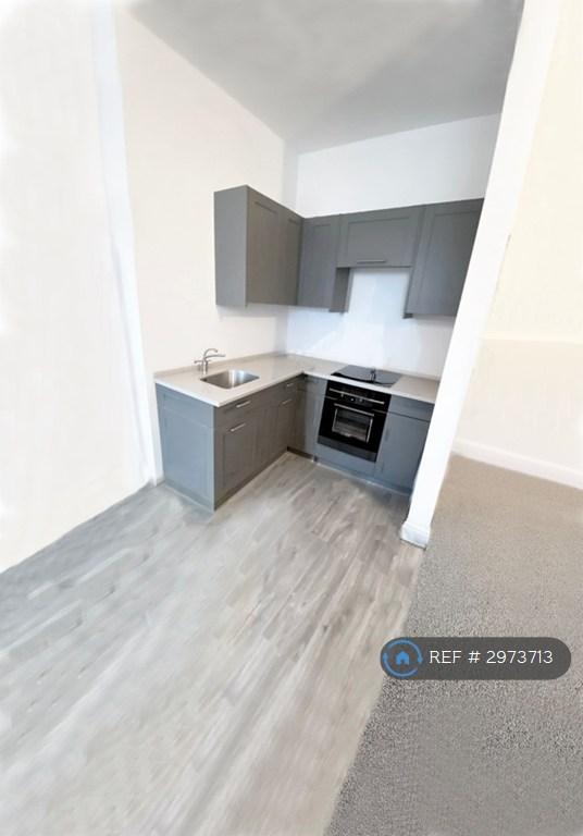 2 bedroom flat in Meyrick St, Pembroke Dock, SA72 (2 bed) (#2973713)