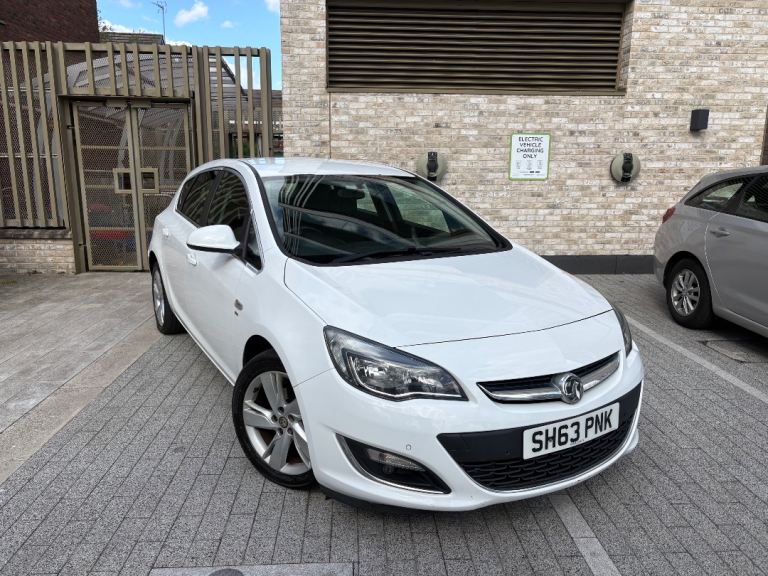 Vauxhall, ASTRA, AUTOMATIC, 2013, GREAT RUNNER