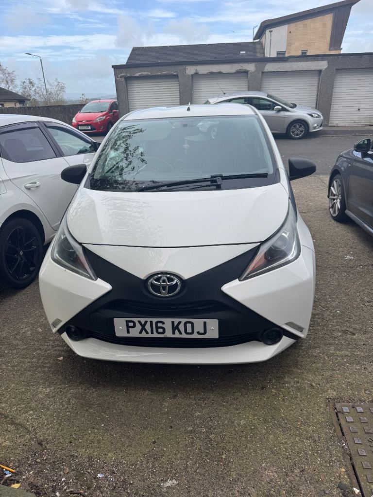 Toyota, AYGO, Hatchback, 2016, Manual, 998 (cc), 5 doors