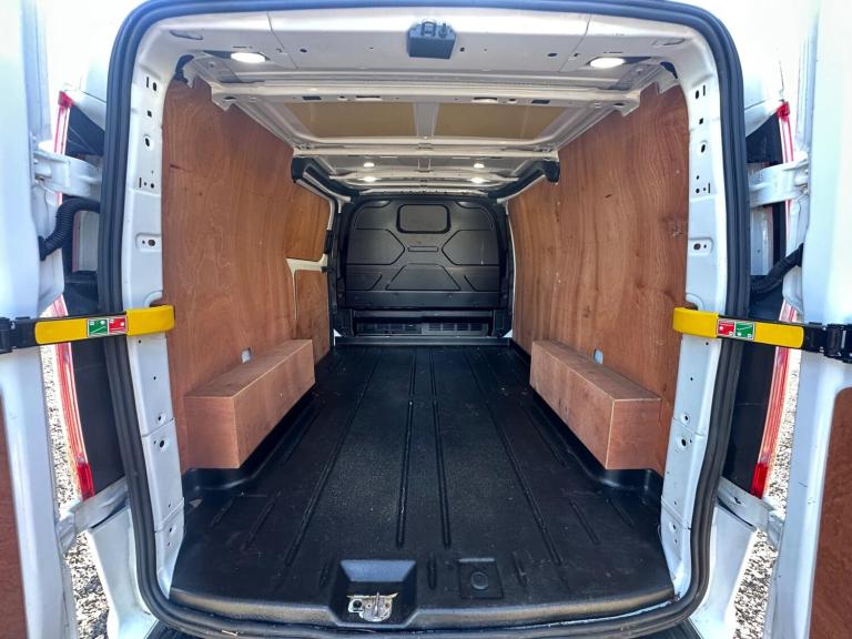 2022 Ford Transit Custom 2.0 300 EcoBlue Limited L1 H1 Euro 6 (s/s) 5dr PANEL VAN Diesel Manual