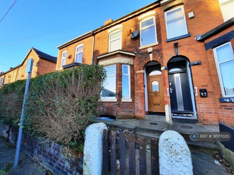 4 bedroom house in Parkhill Avenue, Manchester, M8 (4 bed) (#3077035)