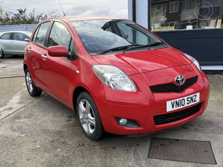 2010 Toyota Yaris 1.33 Dual VVT-i TR Hatchback 5dr Petrol Manual Euro 4 (s/s) (101 ps) Hatchback ...